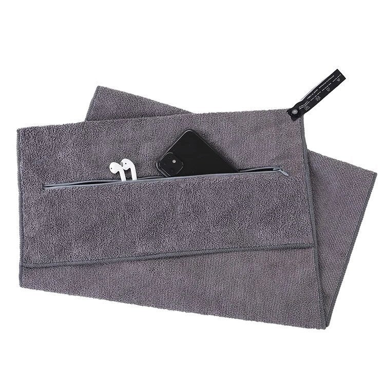 🎁 Redinero™ Premium Anti-Slip Gym Towel with Secure Zipper Pocket (100% off)